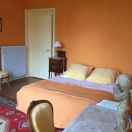 لانغياش Chateau Des Essards Avec Piscine Et Jacuzzi الغرفة الصورة