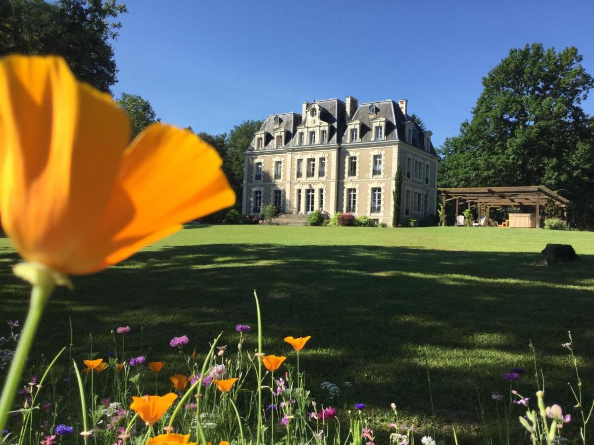لانغياش Chateau Des Essards Avec Piscine Et Jacuzzi المظهر الخارجي الصورة
