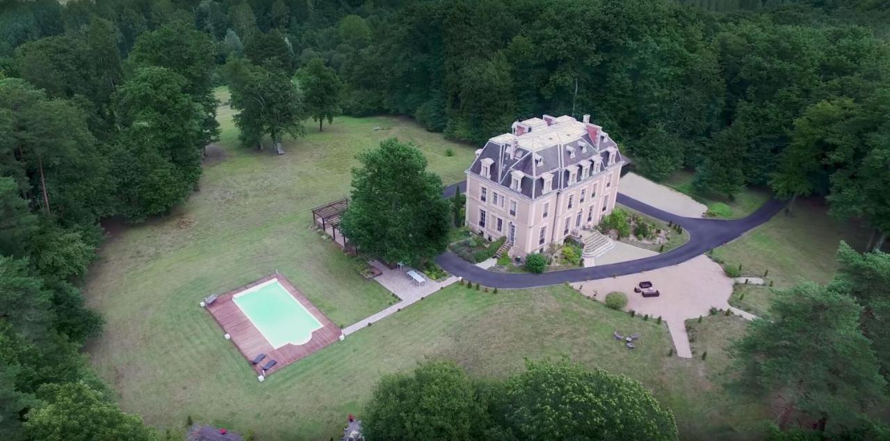 لانغياش Chateau Des Essards Avec Piscine Et Jacuzzi المظهر الخارجي الصورة