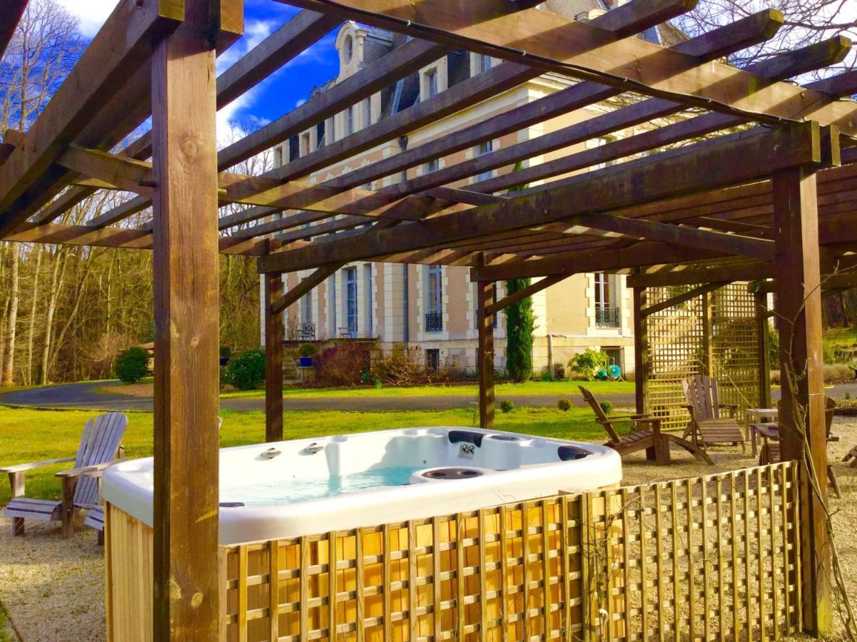 لانغياش Chateau Des Essards Avec Piscine Et Jacuzzi المظهر الخارجي الصورة